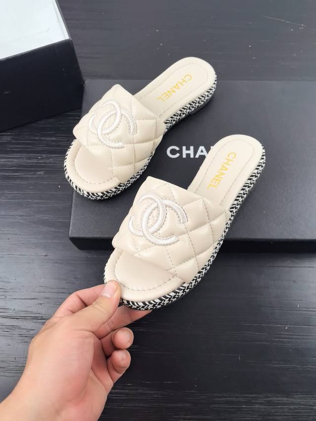 chanel Xiaoxiang Early Summer Honey Holiday Thick-Soled Slippers Popular Coun