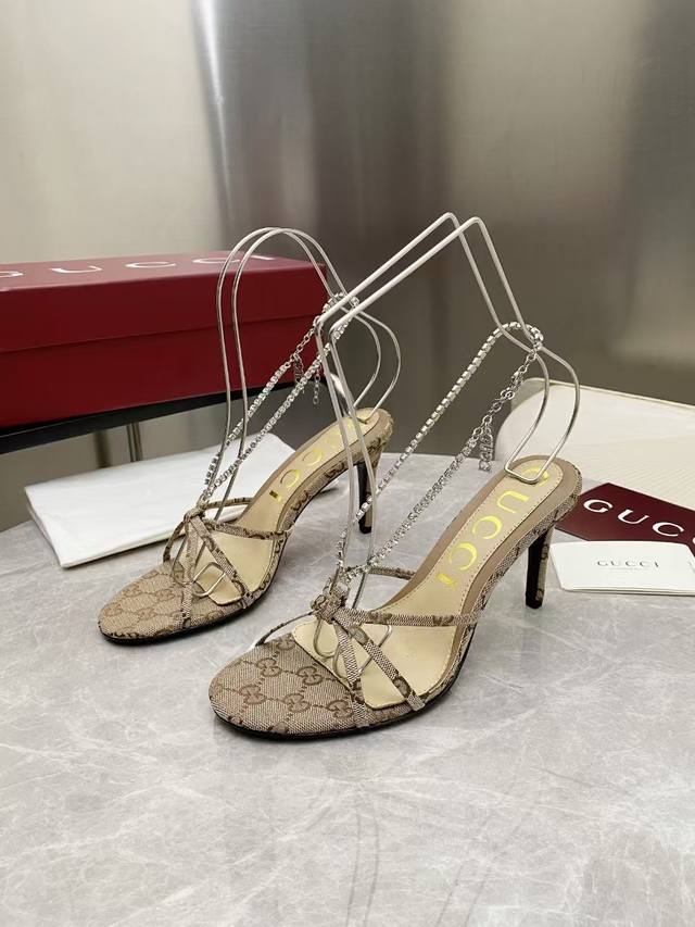 New Gucci Classic Women's Shoes: Developed From The Original Version, The Shoe L