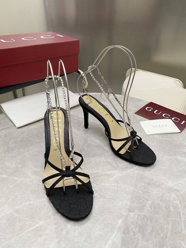New Gucci Classic Women's Shoes: Developed From The Original Version, The Shoe L