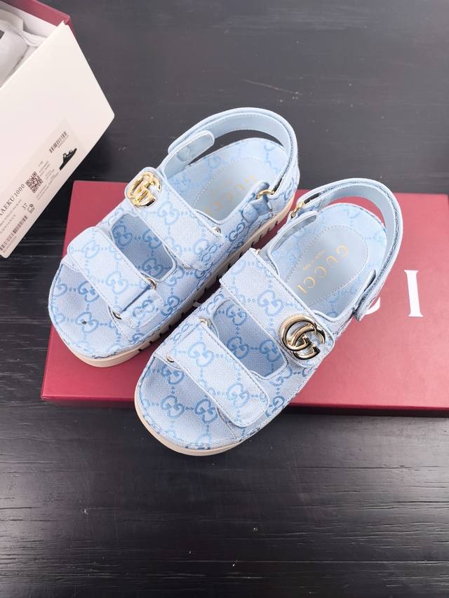 Gucci New Velcro Beach Slippers With Diamond G Buckle Leather Slippers, Versatil