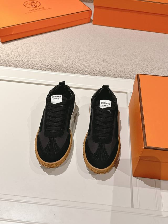 Men +50 Hermes Top Version# 24Ss Casual Sports Shoes Suede Goatskin Sports Shoes