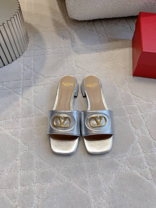 Factory Price P Valentin* New Square Toe Buckle Slippers Classic Buckle Decorati
