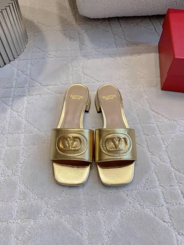 Factory Price P Valentin* New Square Toe Buckle Slippers Classic Buckle Decorati