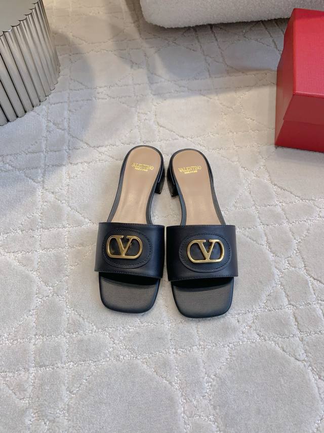 Factory Price P Valentin* New Square Toe Buckle Slippers Classic Buckle Decorati