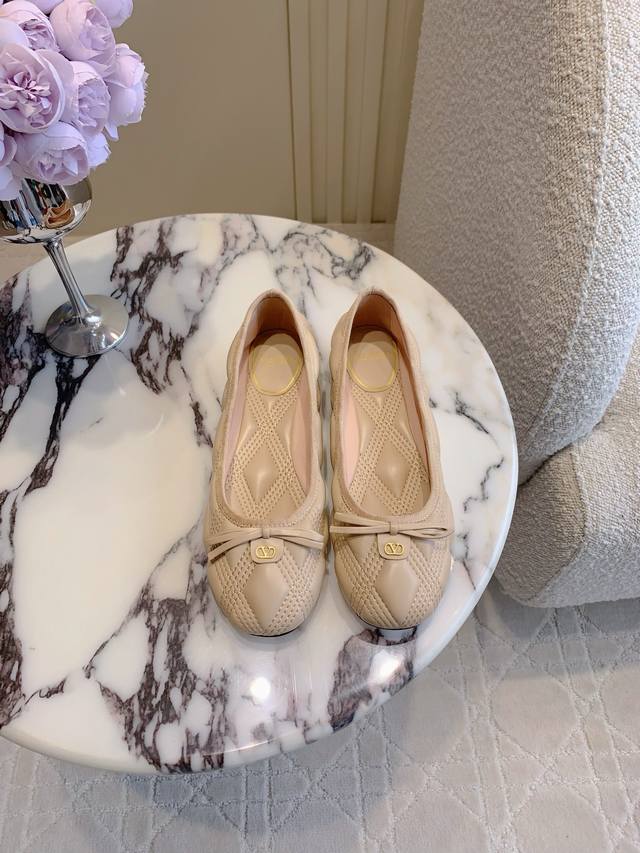 Factory Price P Valentin* New Bow Ballet Shoes, The Bow Element Is Sweet And Age