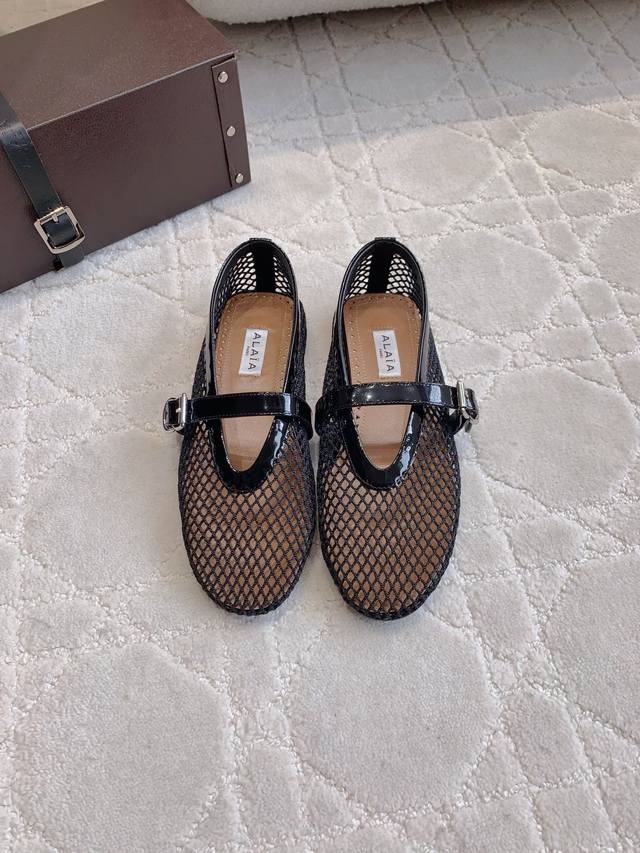 Factory Price P Alaia New Mesh Ballet Flat Shoes Are Quirky And Super Easy To We