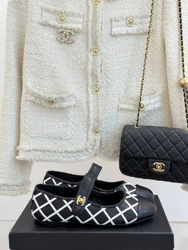 Factory Price Chane* Chanel 25P New Classic Double C Backpack Buckle Mary Jane S