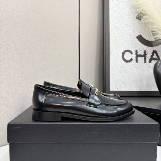 2025 New Spring Chanel Chanel Diamond Buckle Letter Logo Loafer Lazy Half Sli