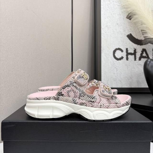 2025 Spring And Summer Latest Fabrics, Velcro Beach Sandals, New Color Series