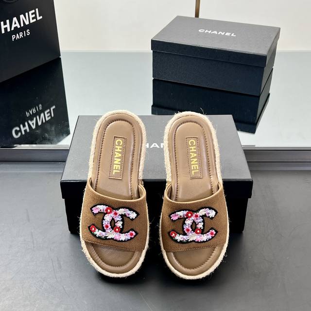 Factory Price High Version Chanel Embroidered Double C Logo Woven Fisherman Slip