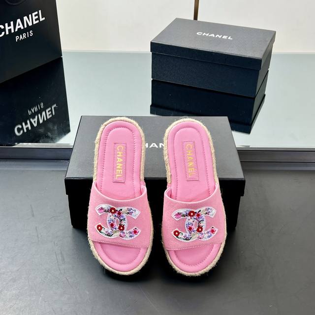 Factory Price High Version Chanel Embroidered Double C Logo Woven Fisherman Slip