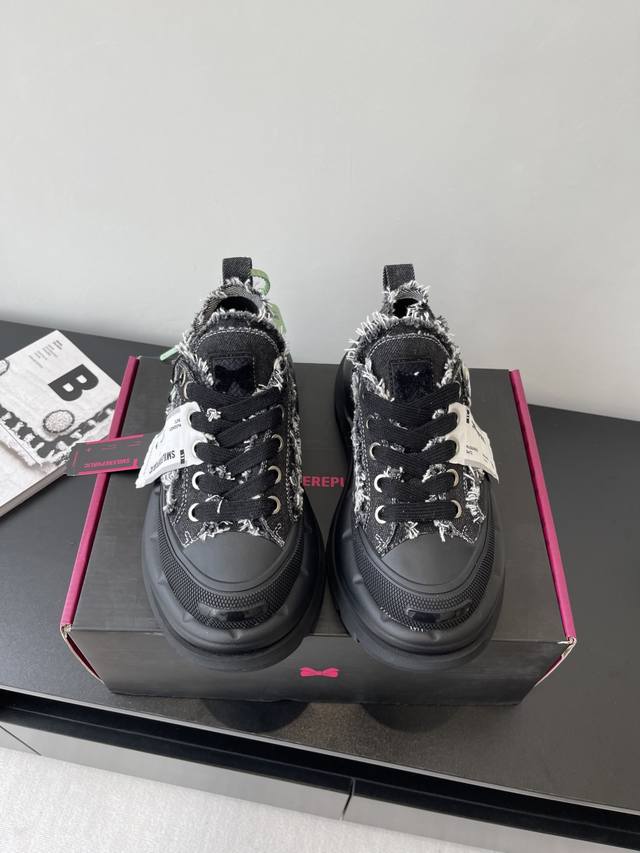 smilerepubliclow-Top Smile 2.0 Series Is Here. The Thick Sole Is So Soft That