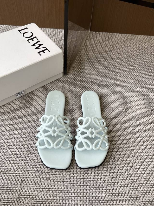 loewe 25Ss New Spring And Summer Slippers The Simple Design Feels Cleaner And