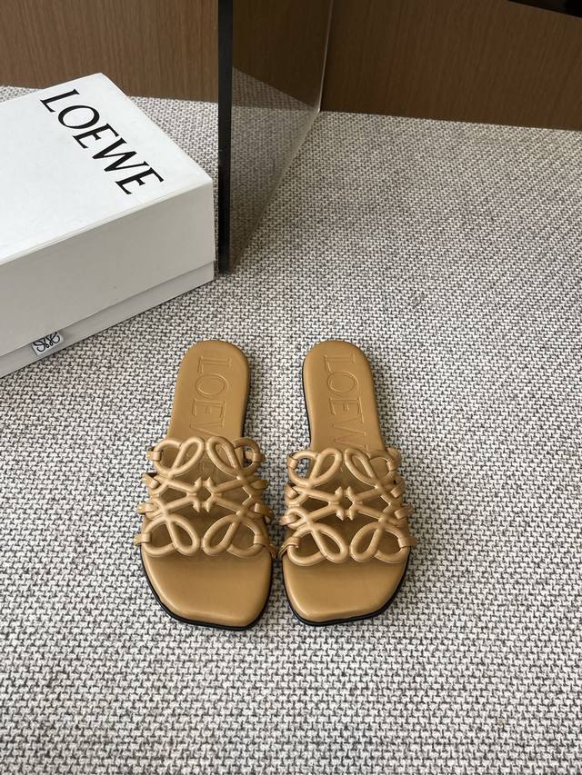 loewe 25Ss New Spring And Summer Slippers The Simple Design Feels Cleaner And