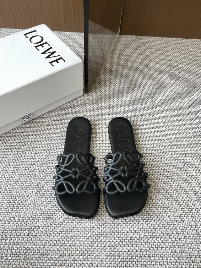 loewe 25Ss New Spring And Summer Slippers The Simple Design Feels Cleaner And