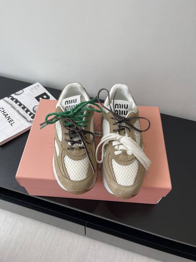miu Miu's Latest Retro Daddy Shoes Sneakers Are Popular For Their Good Looks.