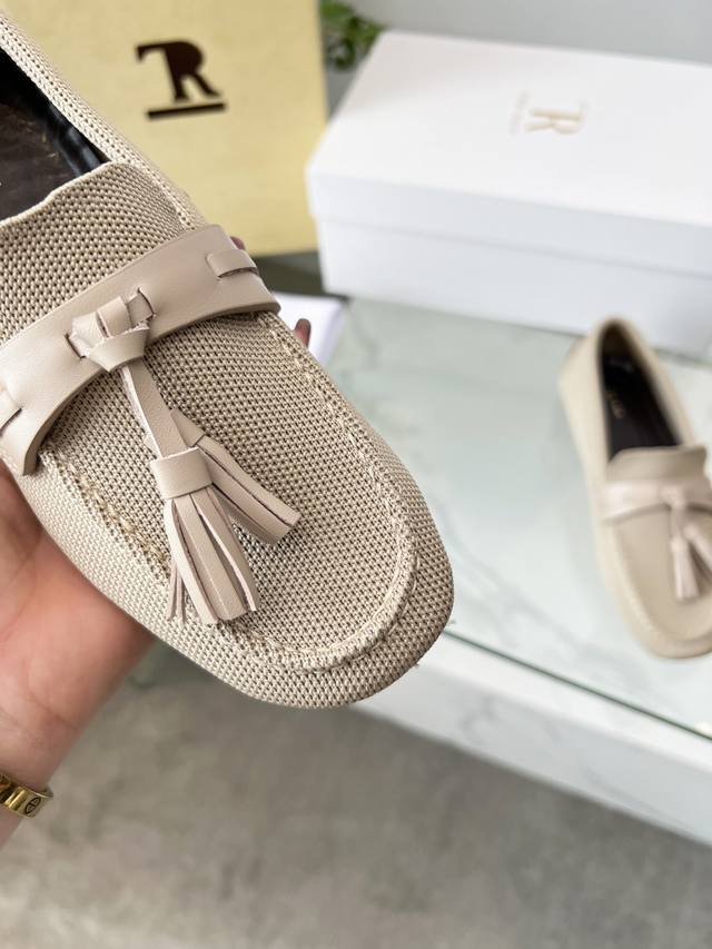 High Quality Factory Delivery The Row New Neutral Retro Simple Loafers Tassel Si