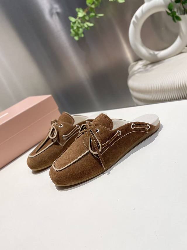 Factory Miu Miu 2025 Laced Eyelet Flat-Soled Loafers New Model For The Catwalk.
