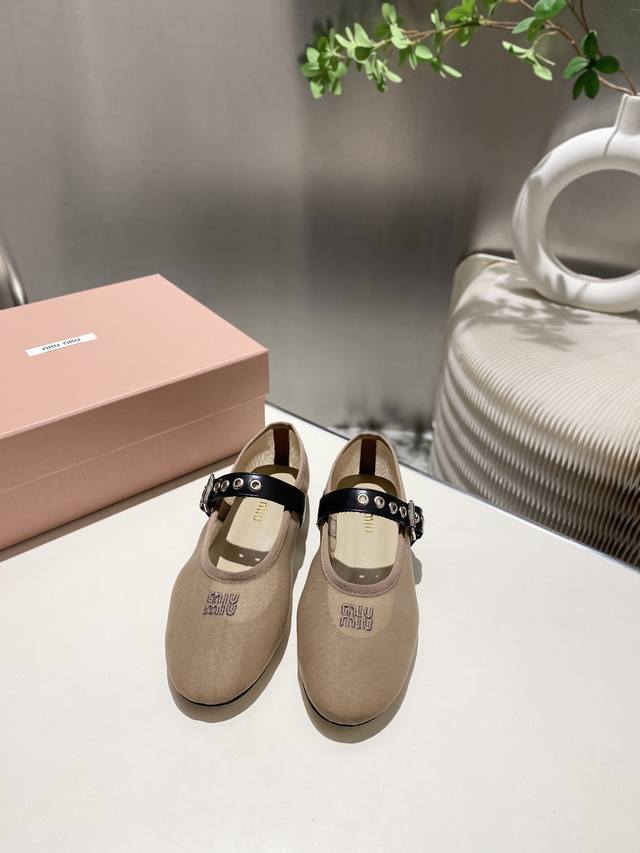 Factory Price P Top Quality Miu Miu 2025 Spring And Summer Mary Jane Hollow Flat