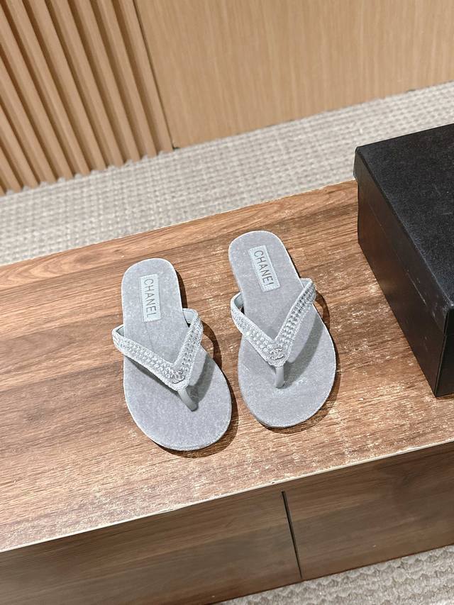 Chanel Pearl Flip-Flops Original Version, Buy It As Soon As Possible, Customize