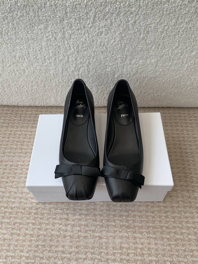 Christian Louboutin Spring And Summer New Red-Soled Shoes This Time, I Am Sharin