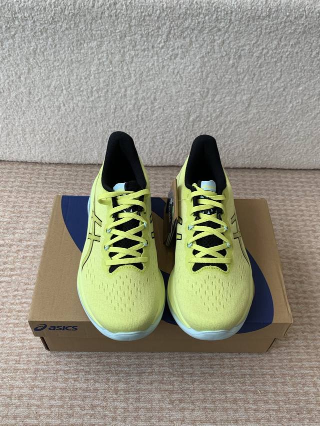 Couple's Asics Gel-Kinsey Max This Asics Gel-Kinsey Max Uses The New Hybrid-Gel