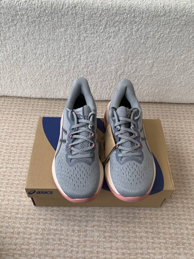 Couple's Asics Gel-Kinsey Max This Asics Gel-Kinsey Max Uses The New Hybrid-Gel