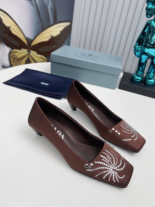 Factory Sss Heavily Launches Prada's Latest Long And Short Boots, Sandals, Singl