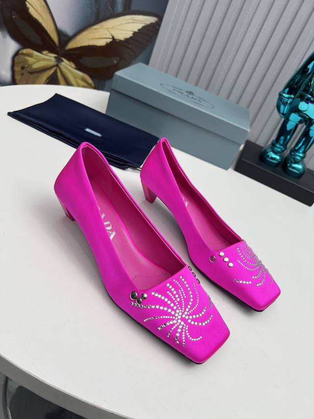 Factory Sss Heavily Launches Prada's Latest Long And Short Boots, Sandals, Singl