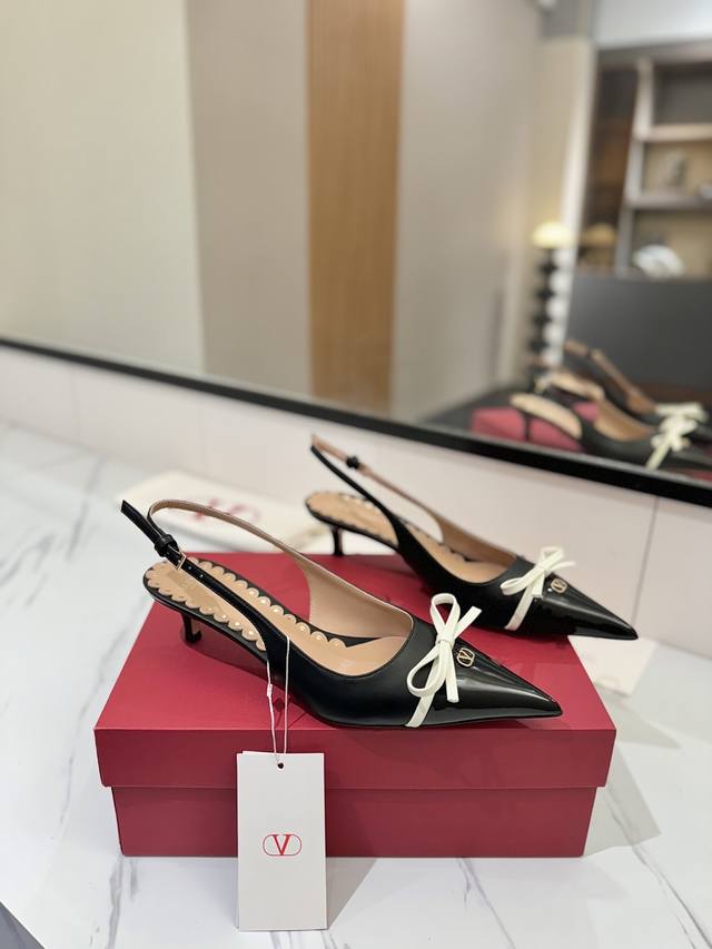 Factory Price Pp Valentino New Model - The Latest Sandal On The Market, Beautifu