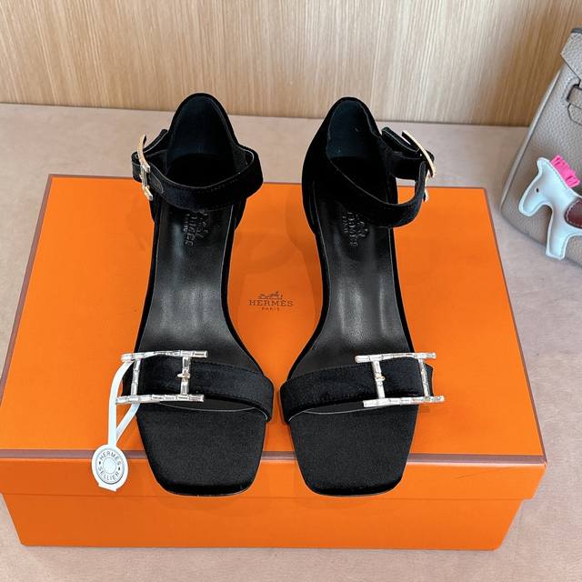 4.5Cm Picture Factory Price P Hermes Judy 105 High-Heeled Sandals Are Fashion