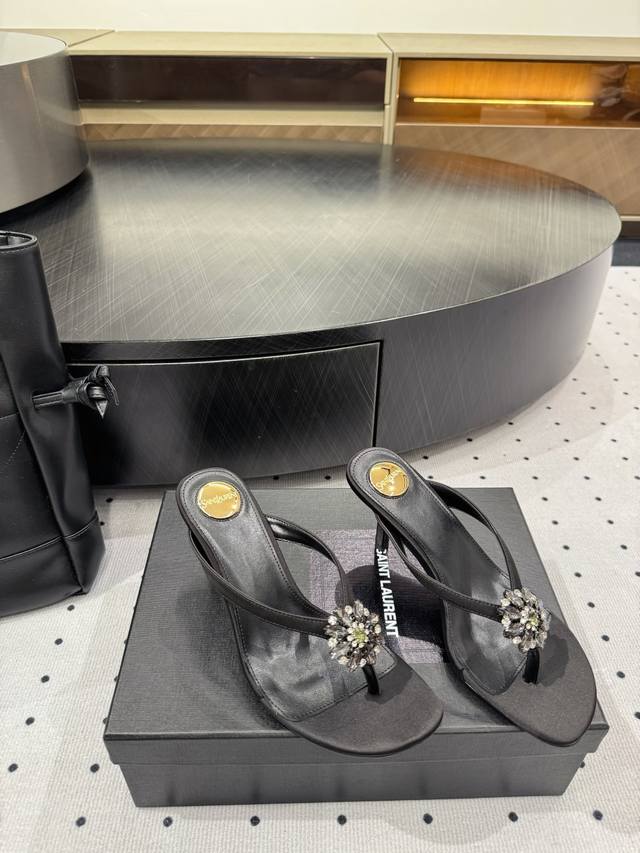25 New Product Who Can Resist Ysl High Heels? They Are So Attractive To Men.