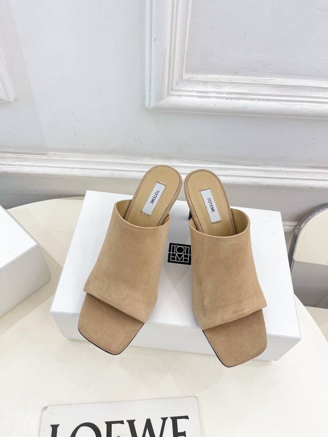 toteme 2025 Spring And Summer New Square Toe Retro Slippers As The Most Popul