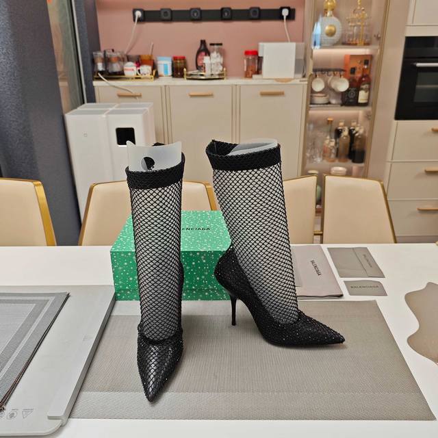 balenciaga2025 The Most Favorite Shoe Model In Autumn. The Official New Limit