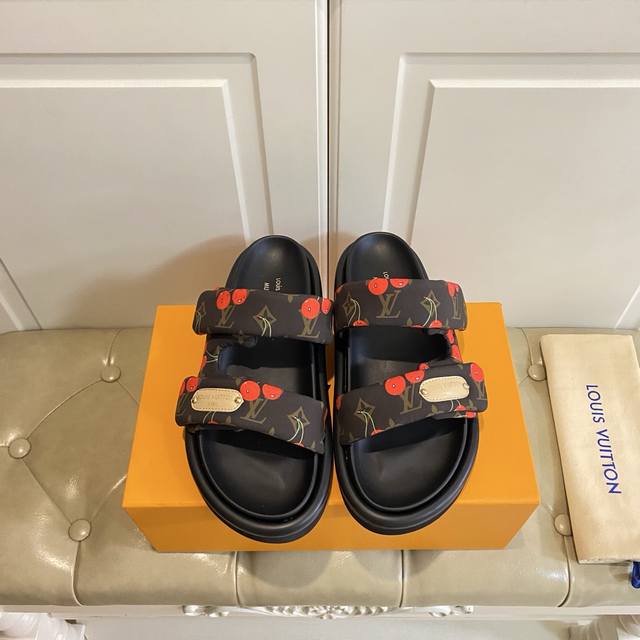 Factory Price P Louis Vuitton*Lv Classic New Color Printed Sheepskin Lining 35-4
