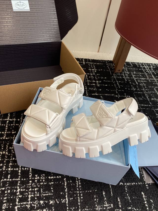 Dongguan Purchasing Agent-Level Official Website Synchronized Box Packaging Prad