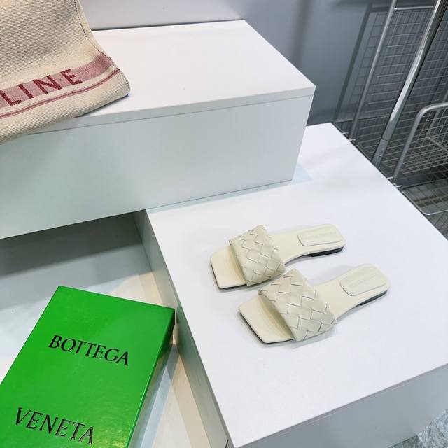 High Quality Factory Top Quality Bottega Veneta 25 Spring And Summer New Bv Blin