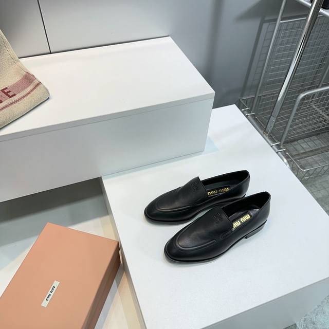 High Quality Factory Top Quality Miumiu Miu Miu 25 Spring And Summer New Simple