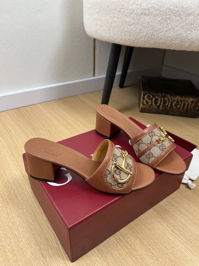 gucci 2025 G's 2025 Spring And Summer New Products Counter Latest Catwalk Hit