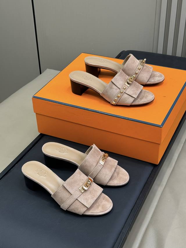 herms Ss25 New Suede Slippers Gentle Suede With Tough Rivet Design, Unique An