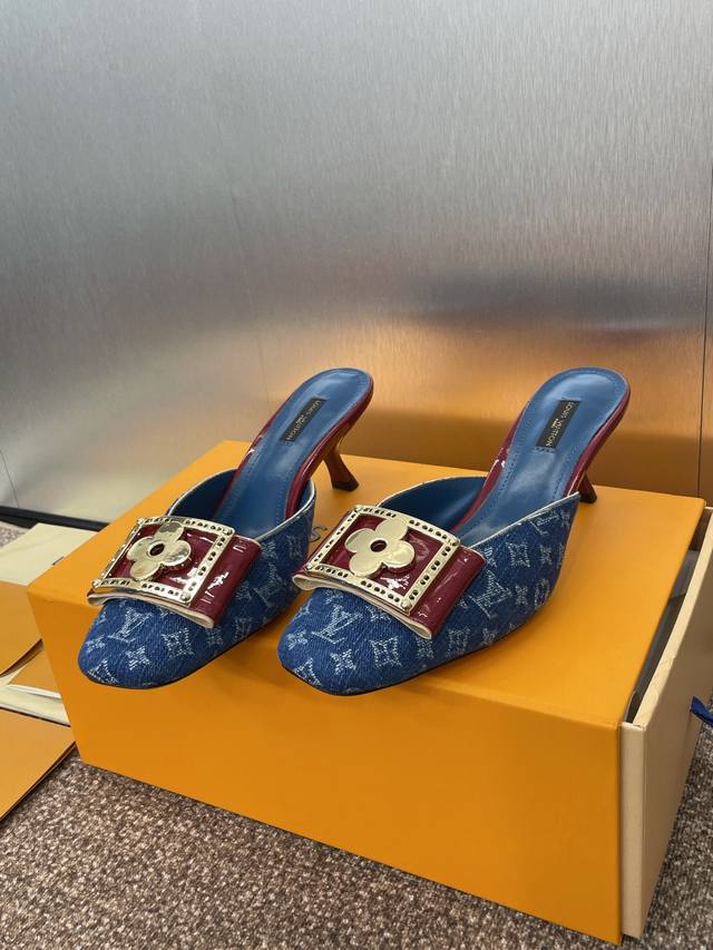 louis Vuitton 2025 Spring And Summer New Style Kitten Heel Jelly Color Women'