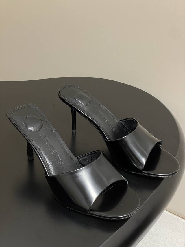 Niche Fashion Brand Jacquemus 25S New Spring And Summer Minimalist One-Strap Sti