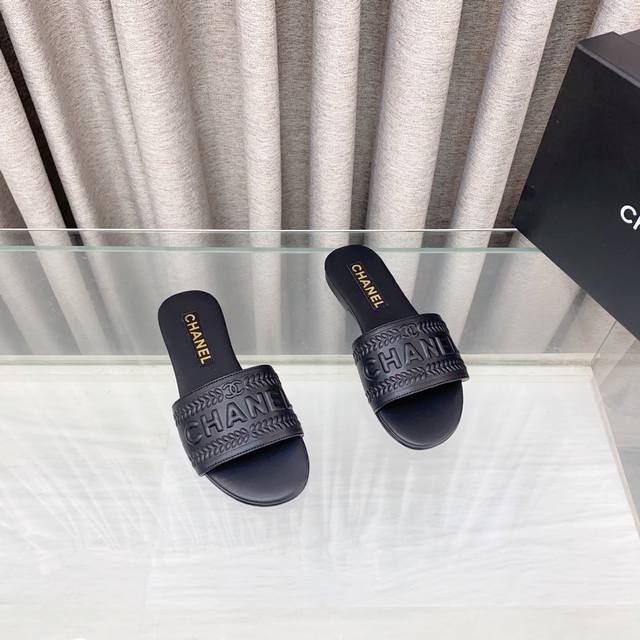 25C New Summer Chanel Letter Embroidered Flat Flip Flops The Breath Of Summer