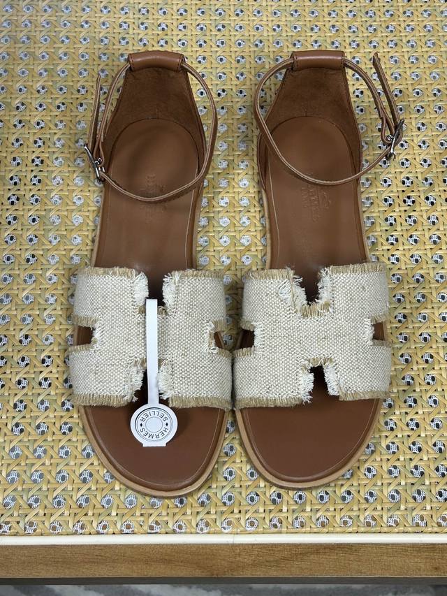 New Color Tassel Factory Price P Hermes Classic Santorini Sandals New Design Ins