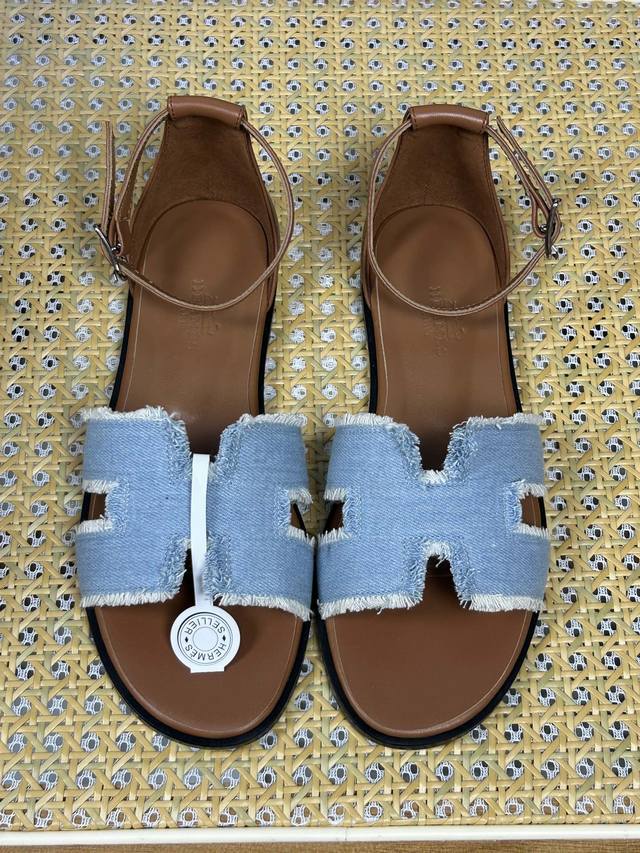 New Color Tassel Factory Price P Hermes Classic Santorini Sandals New Design Ins