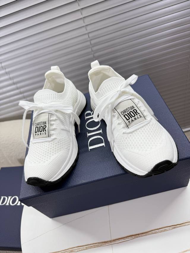 dior Chrono's Latest Couple's Flying Woven Sneakers Are Casual, Simple And Ve