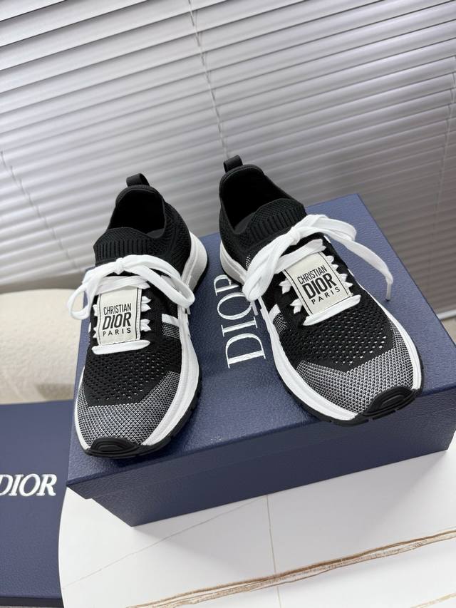 dior Chrono's Latest Couple's Flying Woven Sneakers Are Casual, Simple And Ve