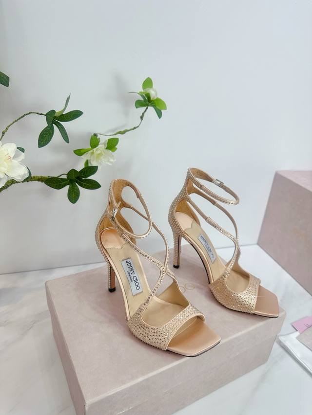 Factory Jimmy Choo Is A Very Comprehensive And Distinguished Fashion Lifestyle B