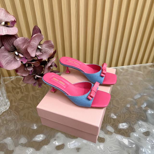 miu Miu New Bow Girl Slippers Series Is Newly Launchedmiumiu The Latest Model