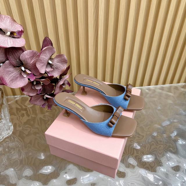 miu Miu New Bow-Knot Girl Slippers Series Is Newly Launchedmiumiu The Latest